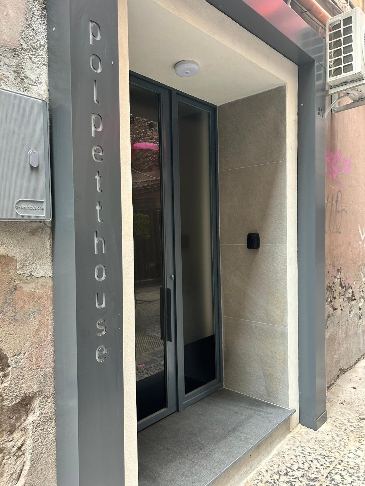 Polpetthouse Apartment Катания Екстериор снимка